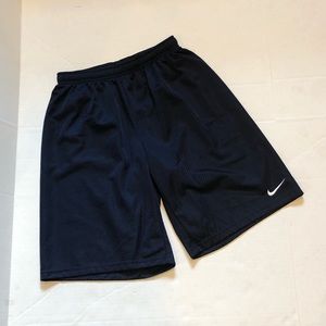 NIKE youth large mesh shorts blue